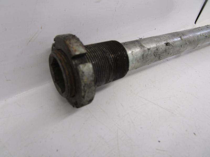 97 Kawasaki ZX7R P Swingarm Pivot Bolt 33032-1173 1996-2003